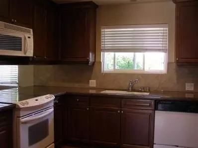 6459 Amber Ave, Clovis, CA 93619 photo 9