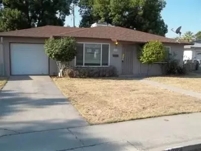 4364 E Weldon Ave, Fresno, CA 93703 photo 1