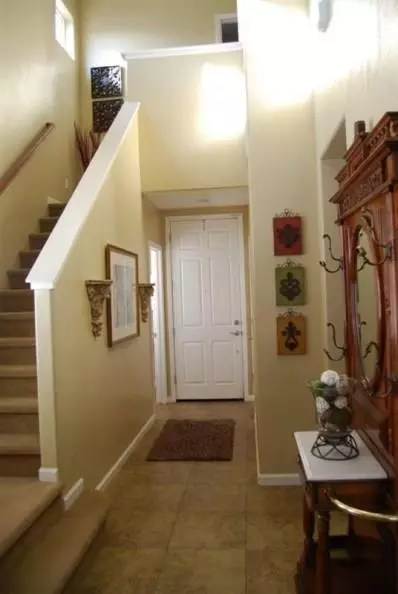 858 Toulouse Ln, Clovis, CA 93619 photo 4