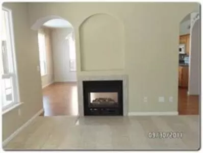 975 Golf Ave, Lemoore, CA 93245 photo 2