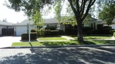 975 E Minarets Ave, Fresno, CA 93720 photo 1