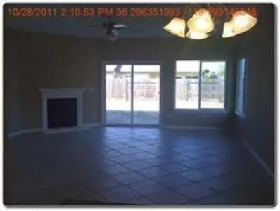 1320 Atlantic Ave, Lemoore, CA 93245 photo 3