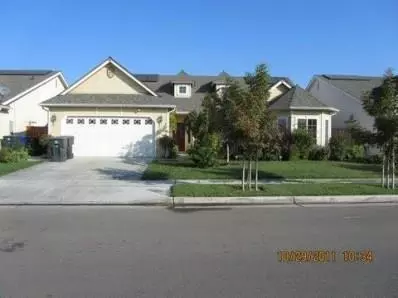 350 E Stanley Ave, Reedley, CA 93654 photo 1
