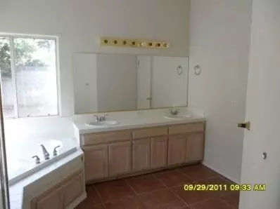 682 N Bush Ave, Clovis, CA 93611 photo 5