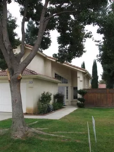 2264 Roberts, Clovis, CA 93611 photo 2