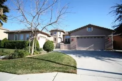 981 N Orangewood Ave, Clovis, CA 93611 photo 1