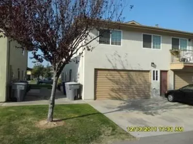 432 W Alamos Ave #3, Clovis, CA 93612 photo 2