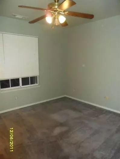 188 W Paul Ave, Clovis, CA 93612 photo 5