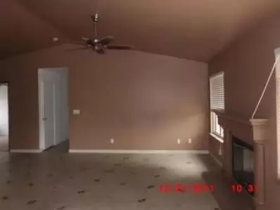 14577 W Chardonay Ave, Kerman, CA 93630 photo 5