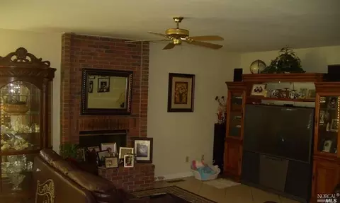 739 Miramar St, Windsor, CA 95492 photo 5