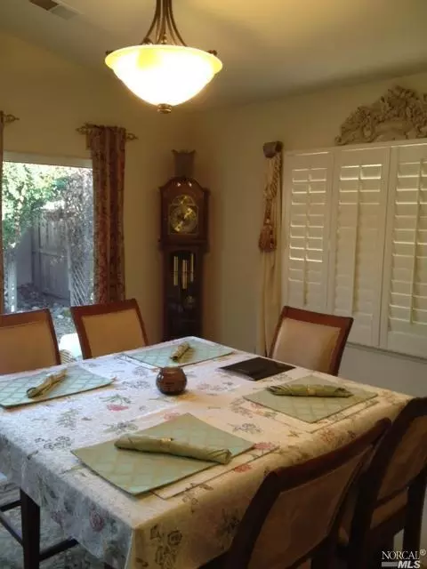 1020 Heritage Ct, Dixon, CA 95620 photo 5