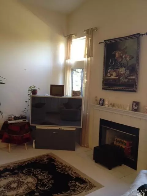 1020 Heritage Ct, Dixon, CA 95620 photo 4