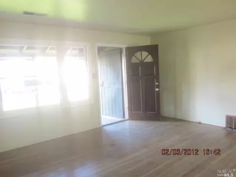 221 Del Mar Ave, Vallejo, CA 94589 photo 3