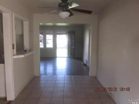 221 Del Mar Ave, Vallejo, CA 94589 photo 2