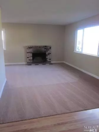 615 Peterson Ln, Dixon, CA 95620 photo 4