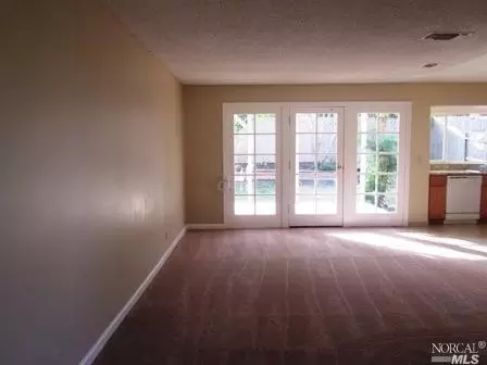 615 Peterson Ln, Dixon, CA 95620 photo 3