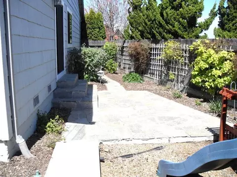 200 Redbud Ln, Vallejo, CA 94591 photo 21