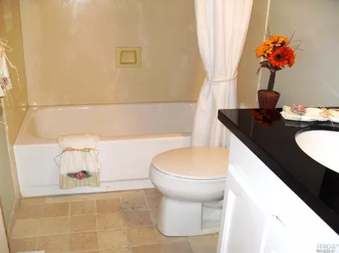 200 Redbud Ln, Vallejo, CA 94591 photo 9