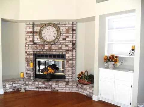 200 Redbud Ln, Vallejo, CA 94591 photo 4