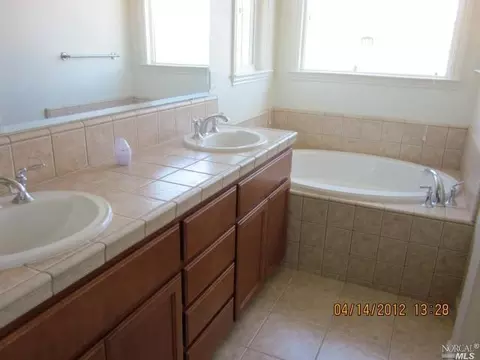 6634 Solitude Ct, Vallejo, CA 94591 photo 7