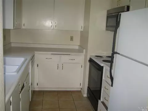 651 Chadwick Dr, Bay Point, CA 94565 photo 5