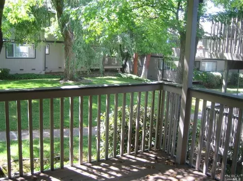 651 Chadwick Dr, Bay Point, CA 94565 photo 3