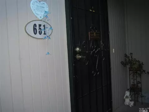 651 Chadwick Dr, Bay Point, CA 94565 photo 2