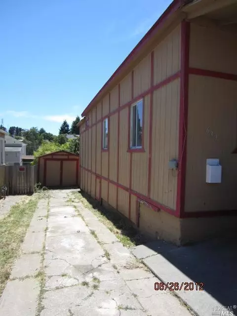 639 Grant St, Vallejo, CA 94590 photo 2
