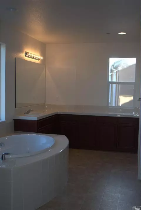 723 Castelli Ct, Fairfield, CA 94534 photo 12