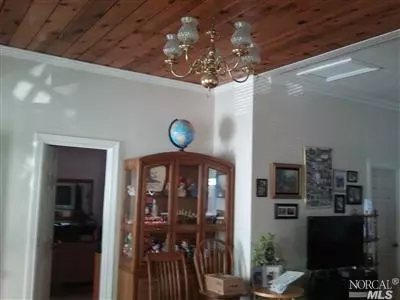 930 El Dorado St, Vallejo, CA 94590 photo 2