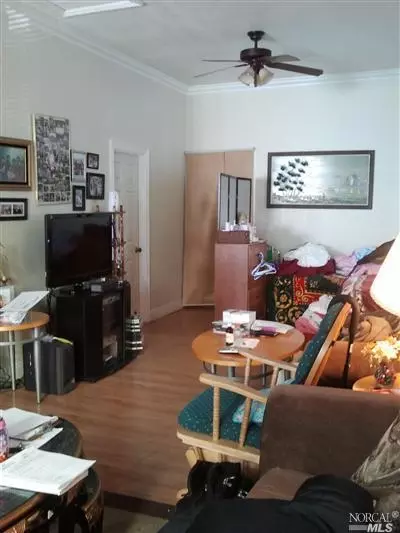 930 El Dorado St, Vallejo, CA 94590 photo 3