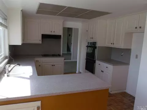 100 Bluebird Ct, Vallejo, CA 94591 photo 5