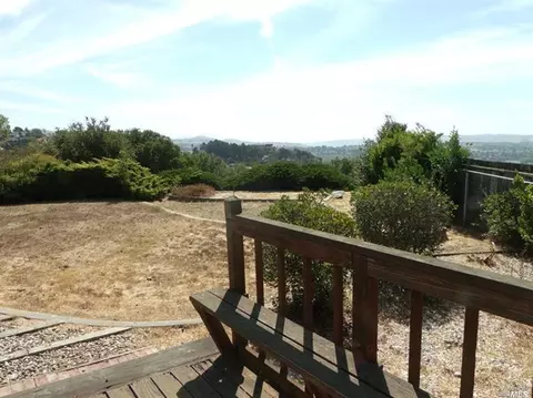 100 Bluebird Ct, Vallejo, CA 94591 photo 8