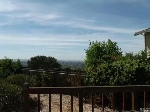 100 Bluebird Ct, Vallejo, CA 94591 photo 15