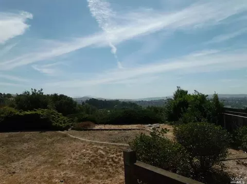 100 Bluebird Ct, Vallejo, CA 94591 photo 9