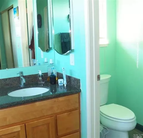 985 Griffin Dr, Vallejo, CA 94589 photo 9
