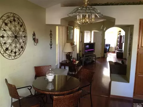 449 Bald Eagle Dr, Vacaville, CA 95688 photo 8
