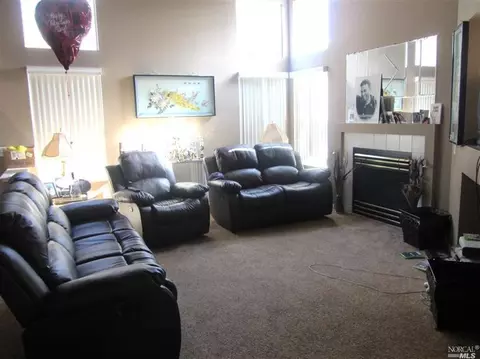 337 Clearpointe Dr, Vallejo, CA 94591 photo 5