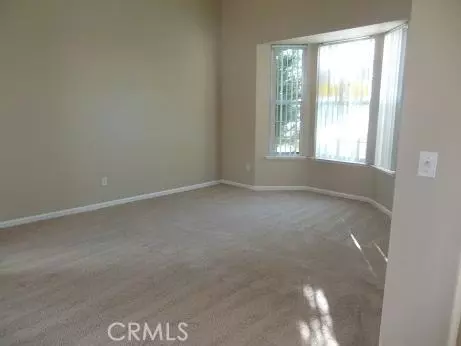 3105 W Almond Ave, Madera, CA 93637 photo 2