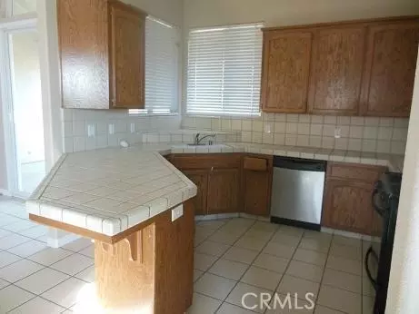 3105 W Almond Ave, Madera, CA 93637 photo 4