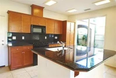 1774 N Merlan Ln, Clovis, CA 93619 photo 5