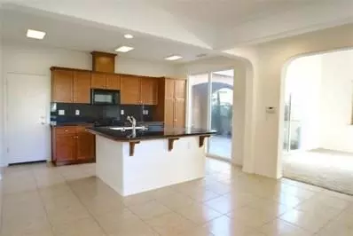 1774 N Merlan Ln, Clovis, CA 93619 photo 4
