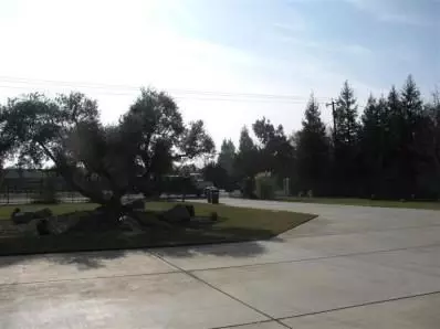 8186 E Bullard Ave, Clovis, CA 93619 photo 5