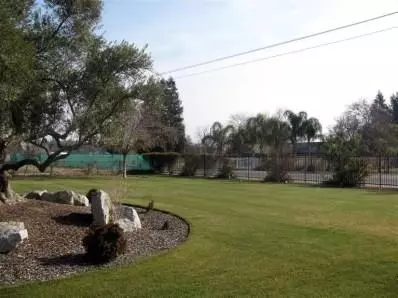 8186 E Bullard Ave, Clovis, CA 93619 photo 4