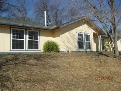 13878 Oak View Dr, Prather, CA 93651 photo 1