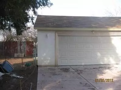 909 E 5th St, Madera, CA 93638 photo 4