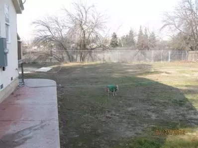 909 E 5th St, Madera, CA 93638 photo 3