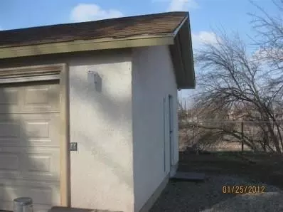 909 E 5th St, Madera, CA 93638 photo 5