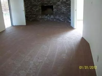 20760 S Armstrong, Laton, CA 93242 photo 2