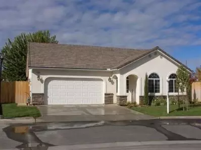 1559 Poe Ln, Clovis, CA 93611 photo 1